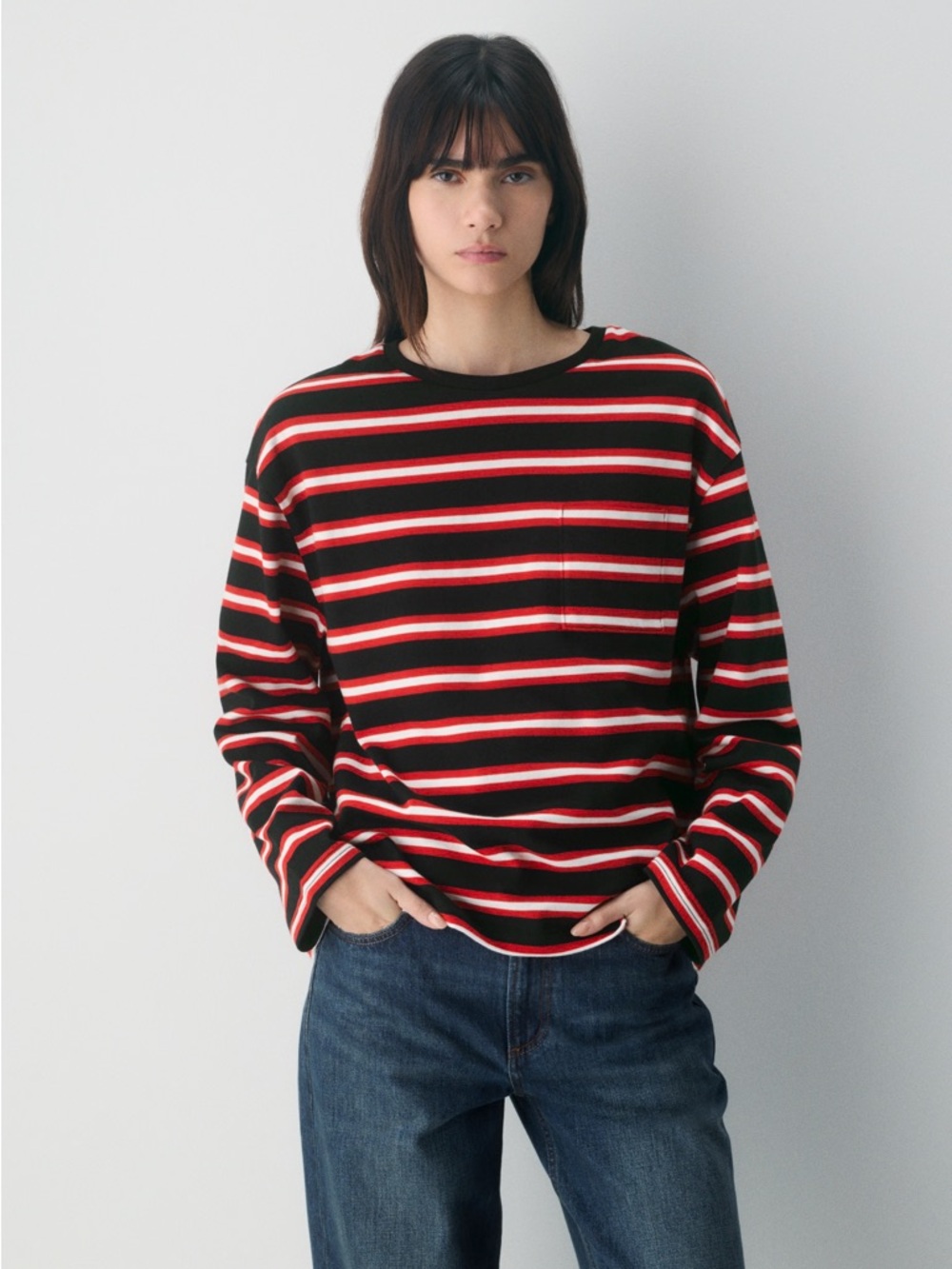 MIGHTY COTTON™ FLETCH LONGSLEEVE
Color: BLACK/ FLASHING RD